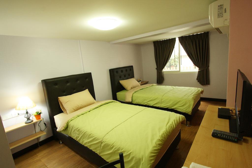 Spnplace Ratchada Бангкок Номер фото